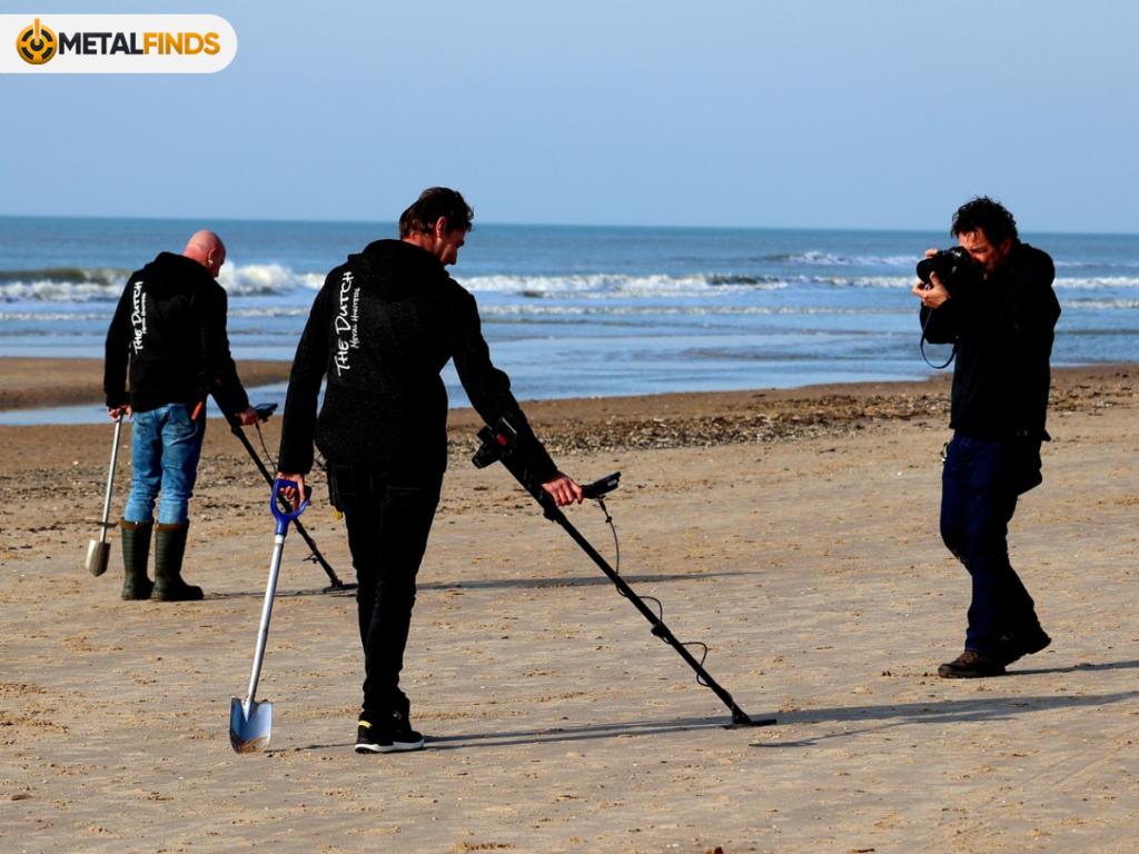 How to Use a Metal Detector